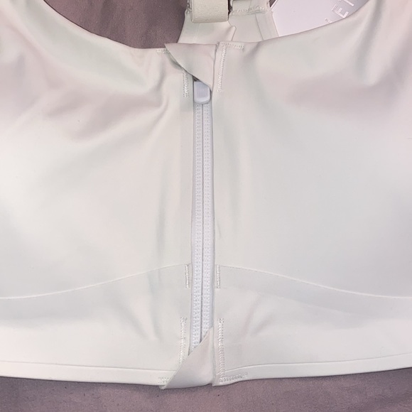 Athleta Empwer II Train Bra A-C - Picture 8 of 8